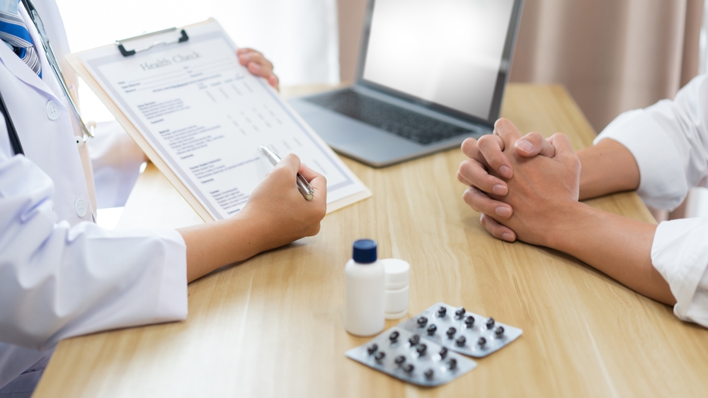 Iniciei a empaglifozina e meu paciente com ICFEp teve piora da função renal. Isso é esperado?